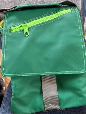 Parcel Green Messenger Crossbody Bag Lime Interior Y2K